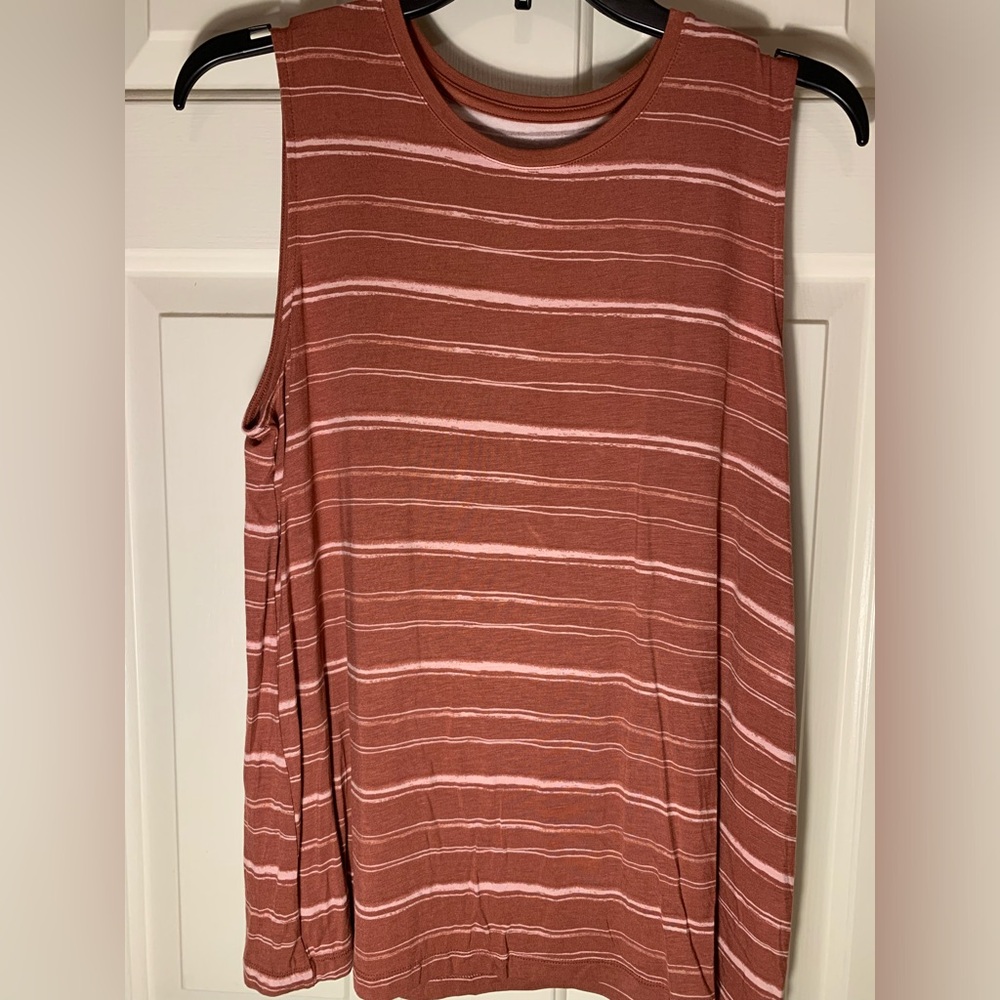 Nine West NWT Large Mauve Stripe Tank